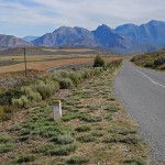 The Rooihoogte Pass provides sweeping views of the Langeberge and the Koo Valley